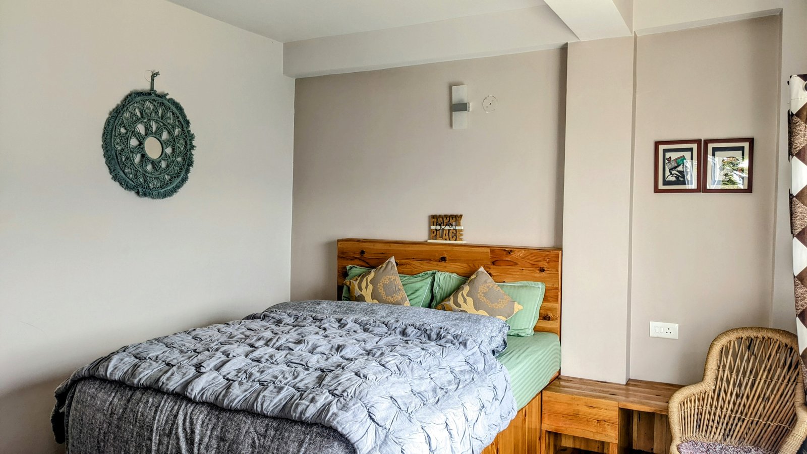 Deluxe Mountain Room